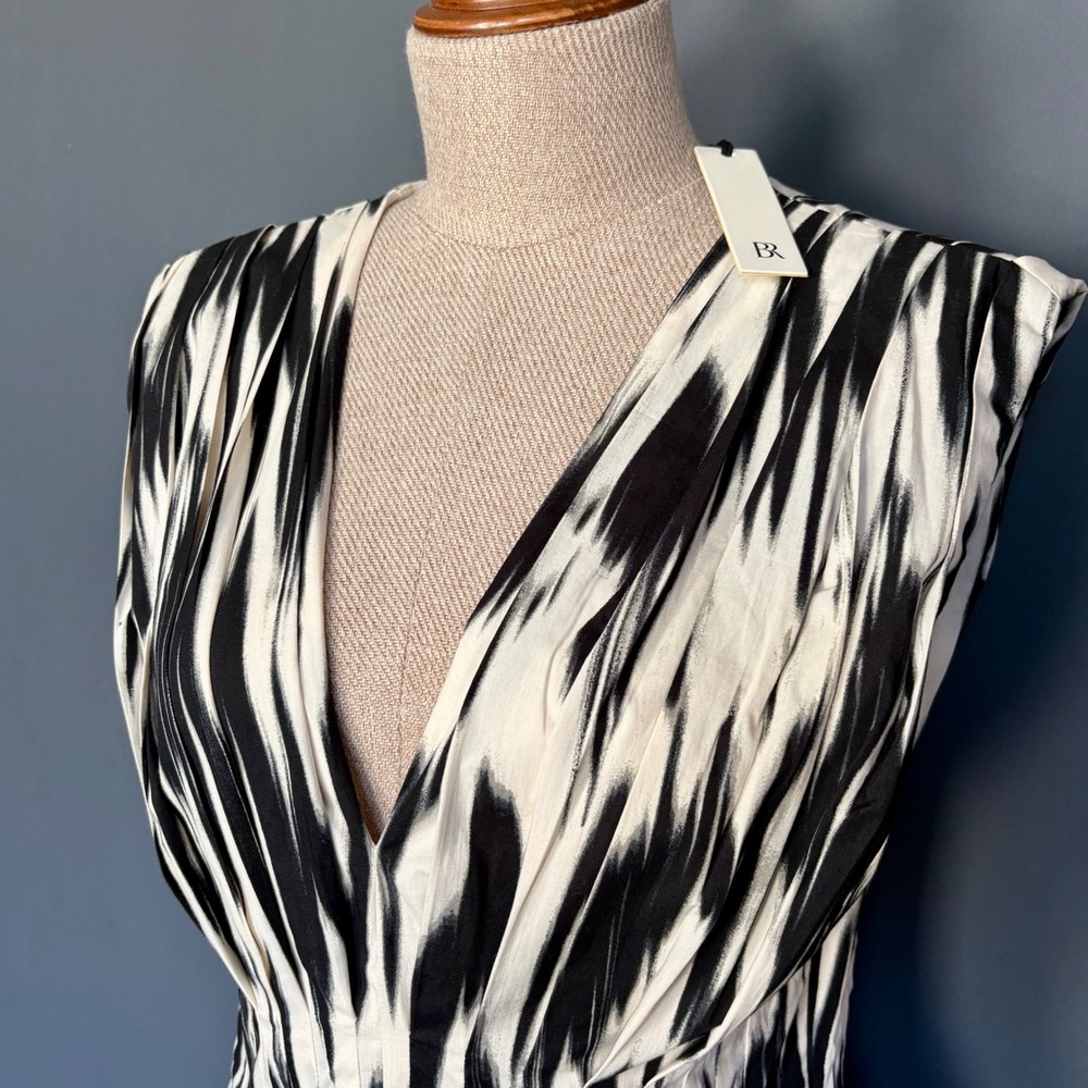 New with Tags - Banana Republic Ikat Fit & Flare Dress | Size 8 | Black White